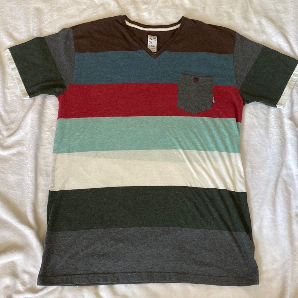 Billabong Multi-color Pocket V-neck XL T-shirt